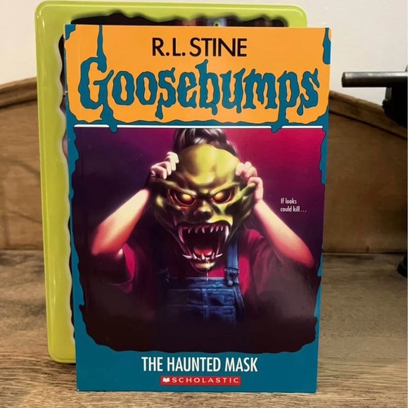 Goosebumps Retro Scream
Collection: Limited Edition Tin - Picture 5 of 8